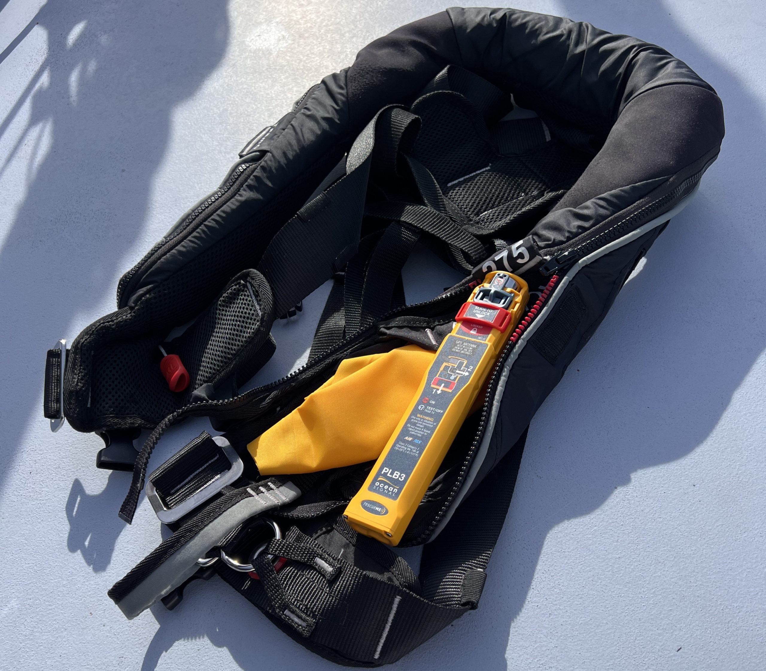 ocean-signal-rescueme-plb3-ais-seenotsender-gnss image 5