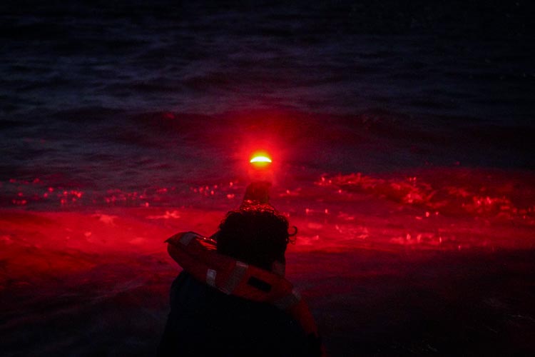ocean-signal-rescueme-edf2-elektronische-seenotfackel-sos image 4
