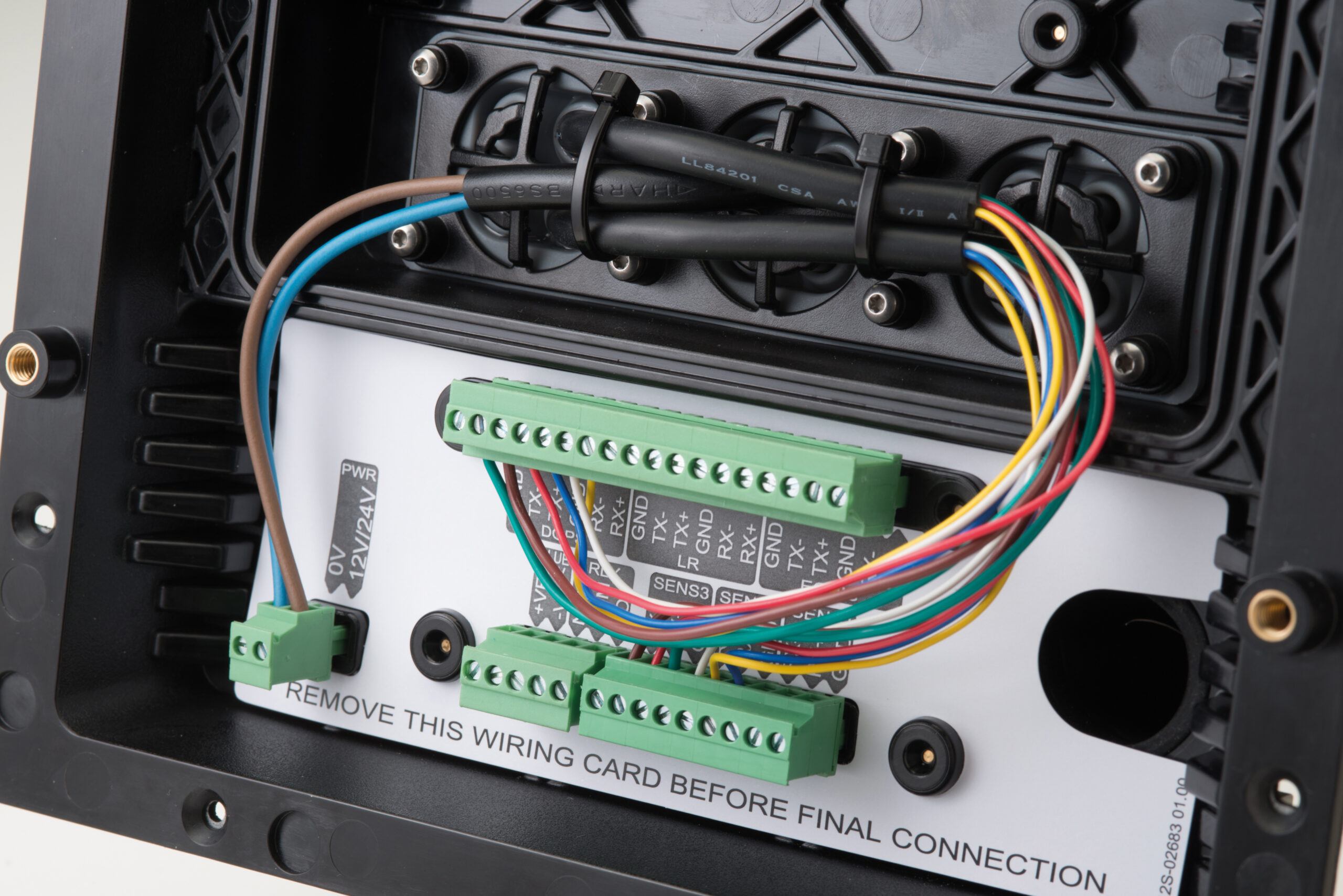 ocean-signal-ata100-ais-transponder-klasse-a-display image 4